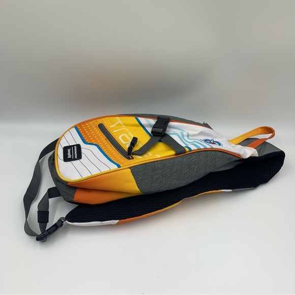 Loungefly Overwatch sling bag - Picture 6 of 8